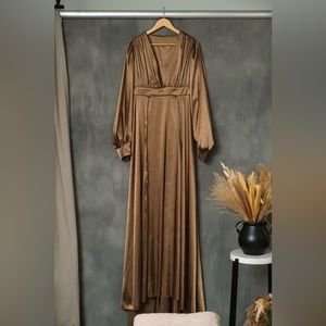 Dedysler Maternity Photo Shoot Silky Satin Maxi Dress.